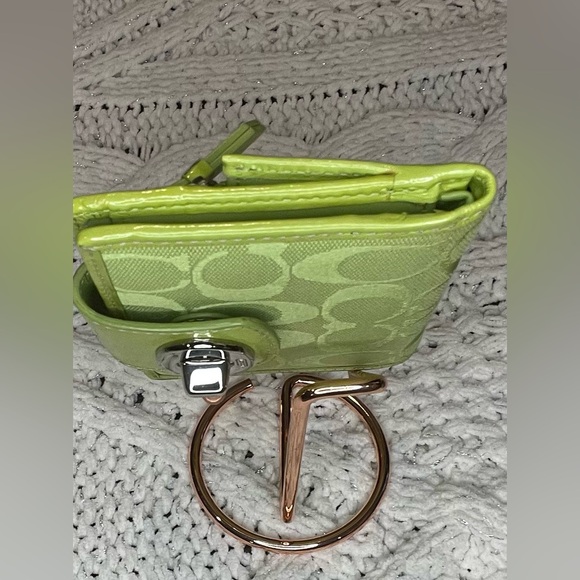 Coach Signature Wallet - Picture 11 of 15